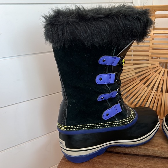 Sorel girls Joan of arctic water proof boot - Picture 11 of 17